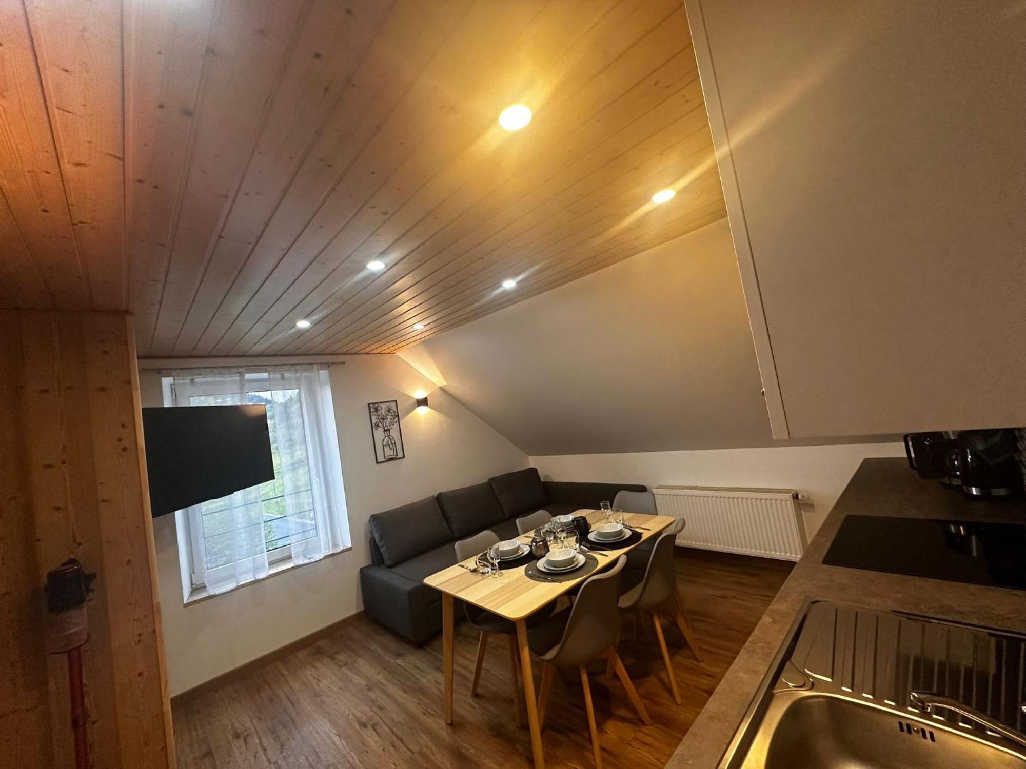Les Chalets Bambi & Jacuzzi Privatif La Bresse Szoba fotó